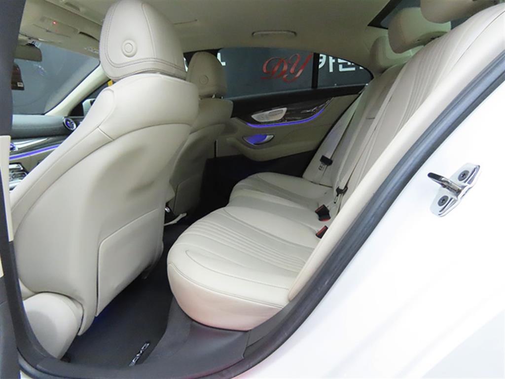 Mercedes Benz CLS Class - Vista 6