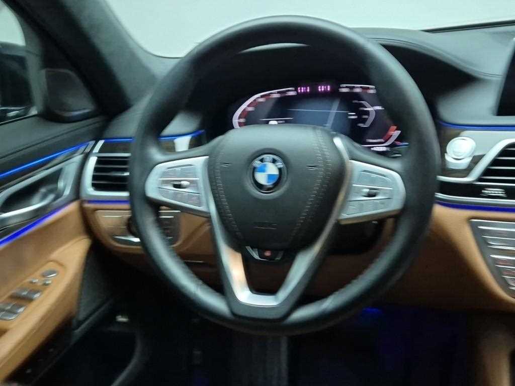 BMW 7 Series - Vista 9