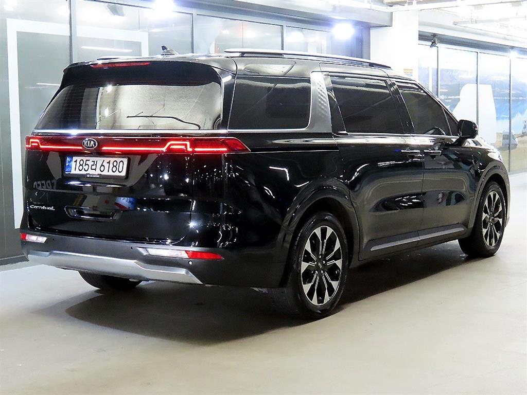KIA Carnival - Vista 4