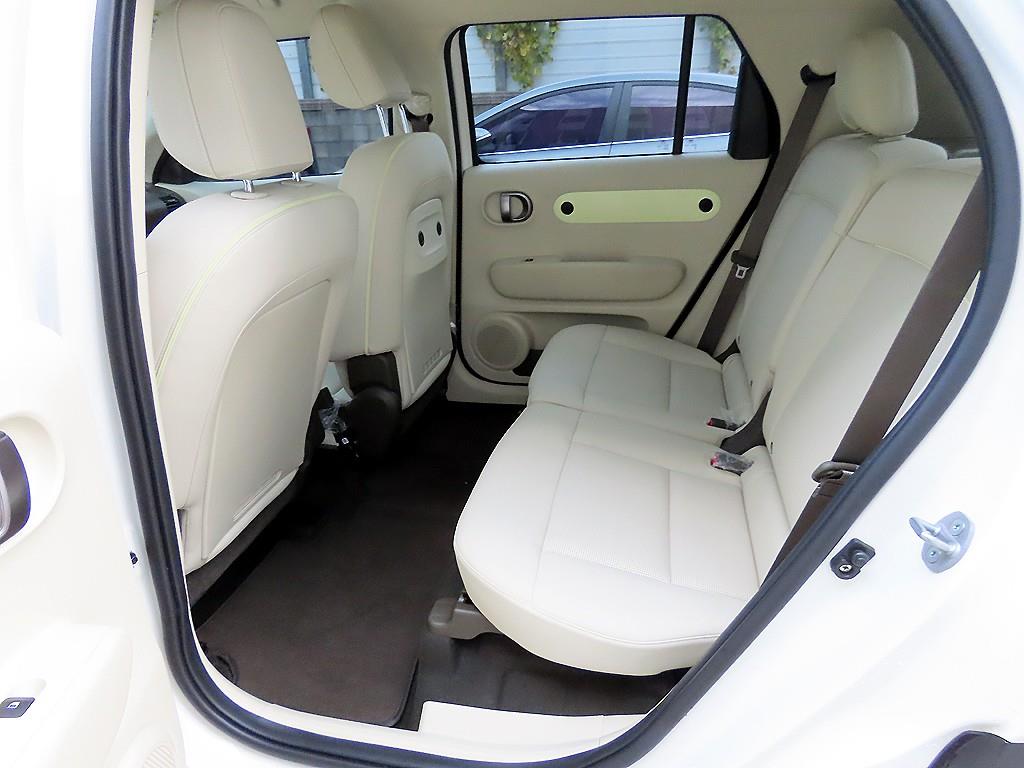 HYUNDAI Casper - Vista 6