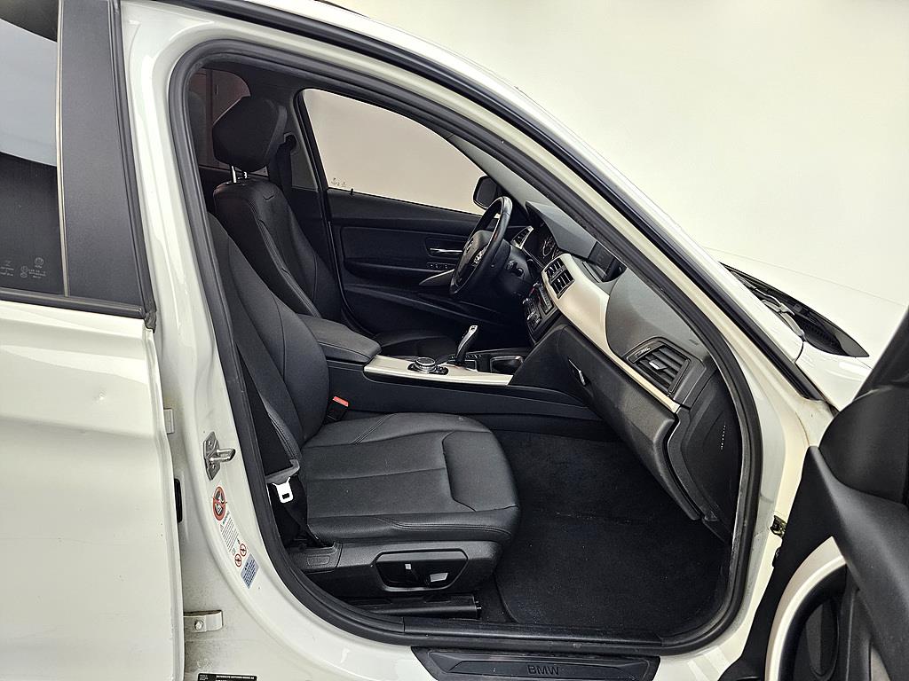 BMW 3 series - Vista 10