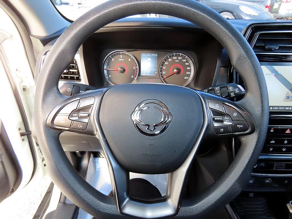 Ssangyong Tivoli - Vista 8