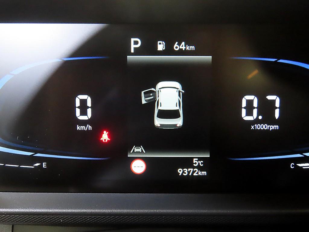 HYUNDAI Casper - Vista 9