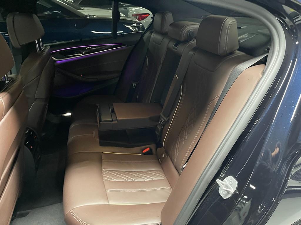 BMW 5 Series - Vista 6