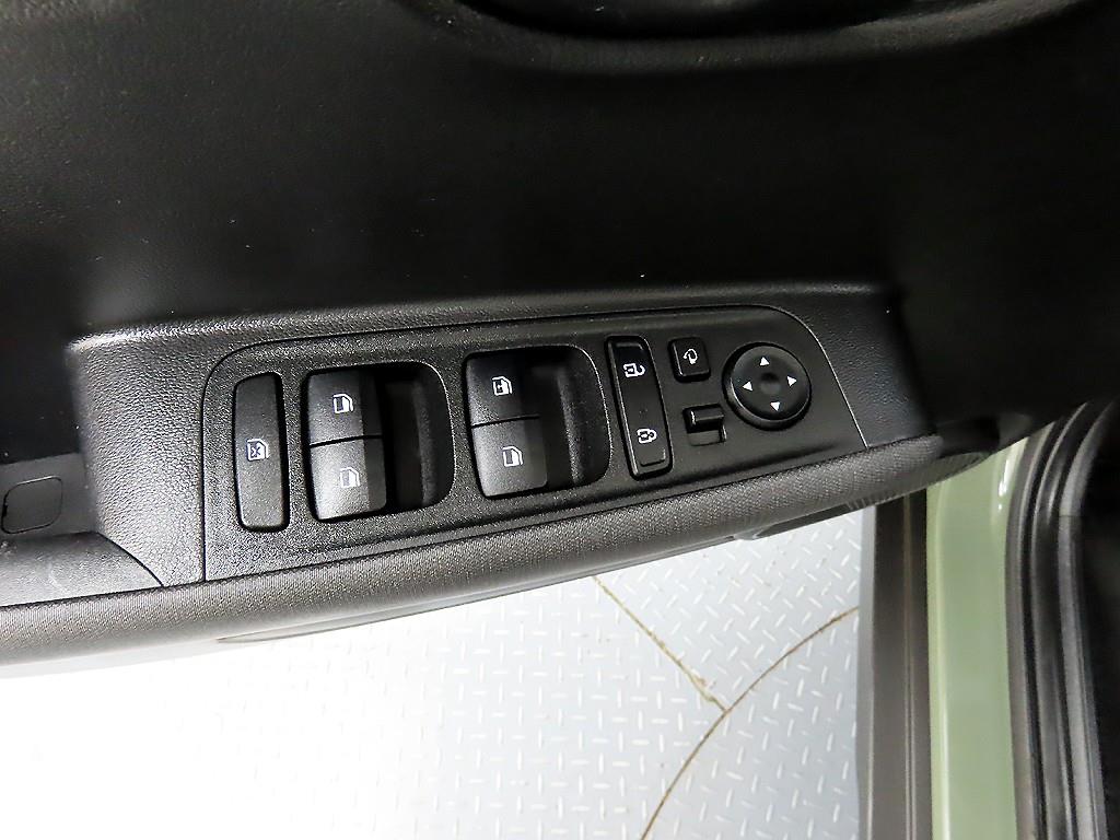 HYUNDAI Casper - Vista 11