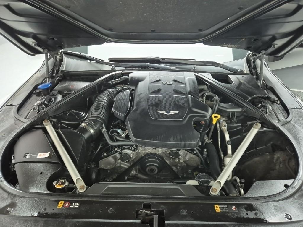 Genesis G90 - Vista 5