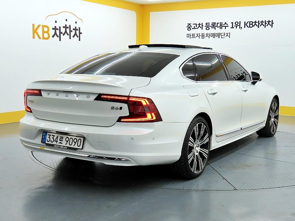 Volvo S90 - Vista 4