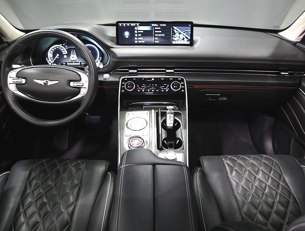 Genesis GV80 - Vista 12