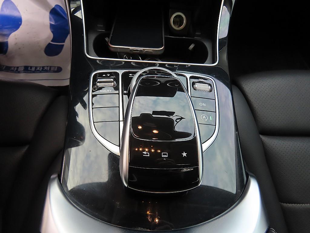 Mercedes Benz C Class - Vista 12