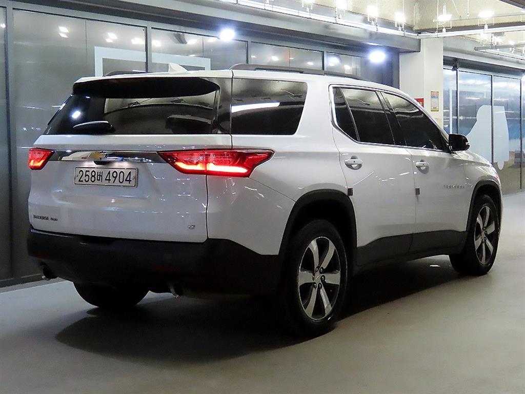 Chevrolet Travers - Vista 4