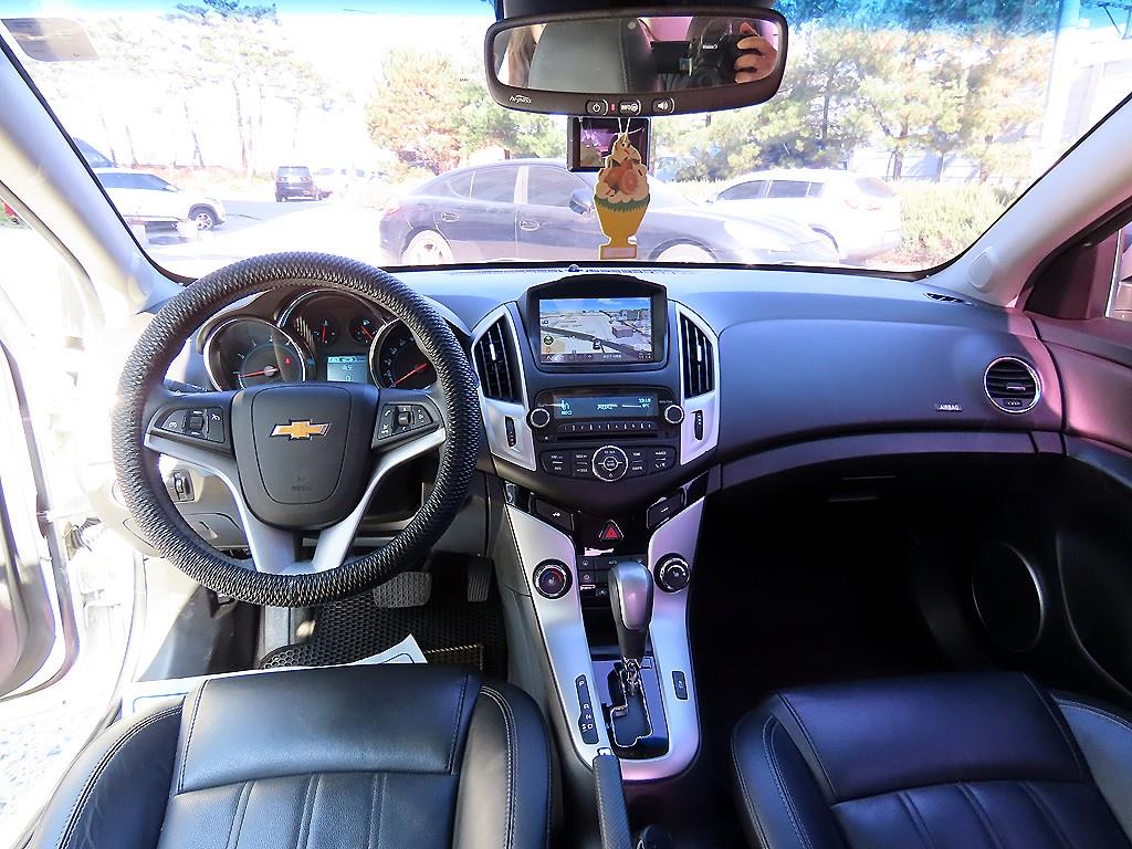 Chevrolet Cruise - Vista 7