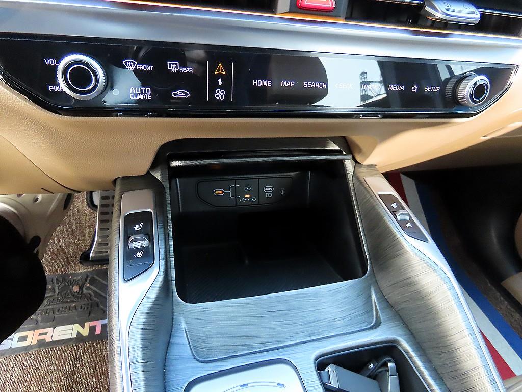 KIA Sorento - Vista 11