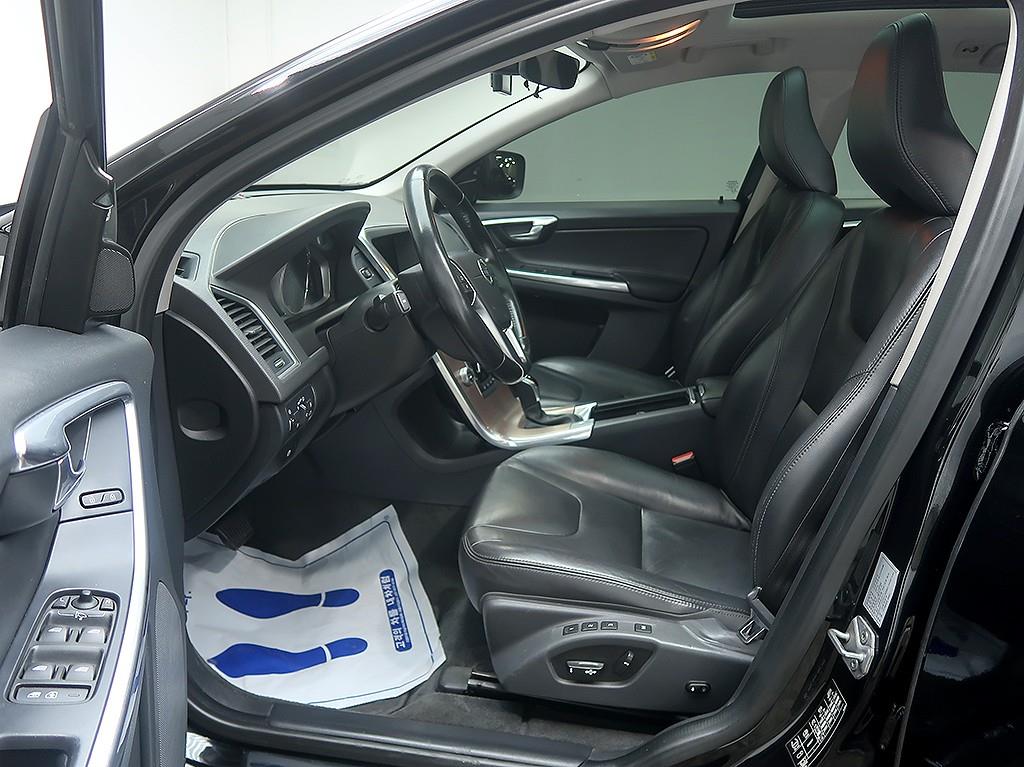 Volvo XC60 2017 Negro - Importación desde Corea - HF Imports Iquique - Foto 11