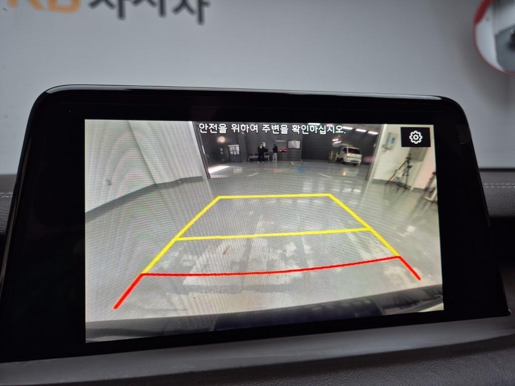 KIA Stinger - Vista 8