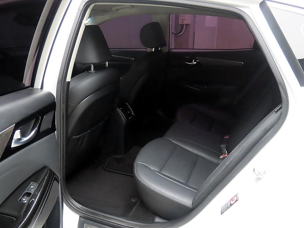 KIA K7 - Vista 6