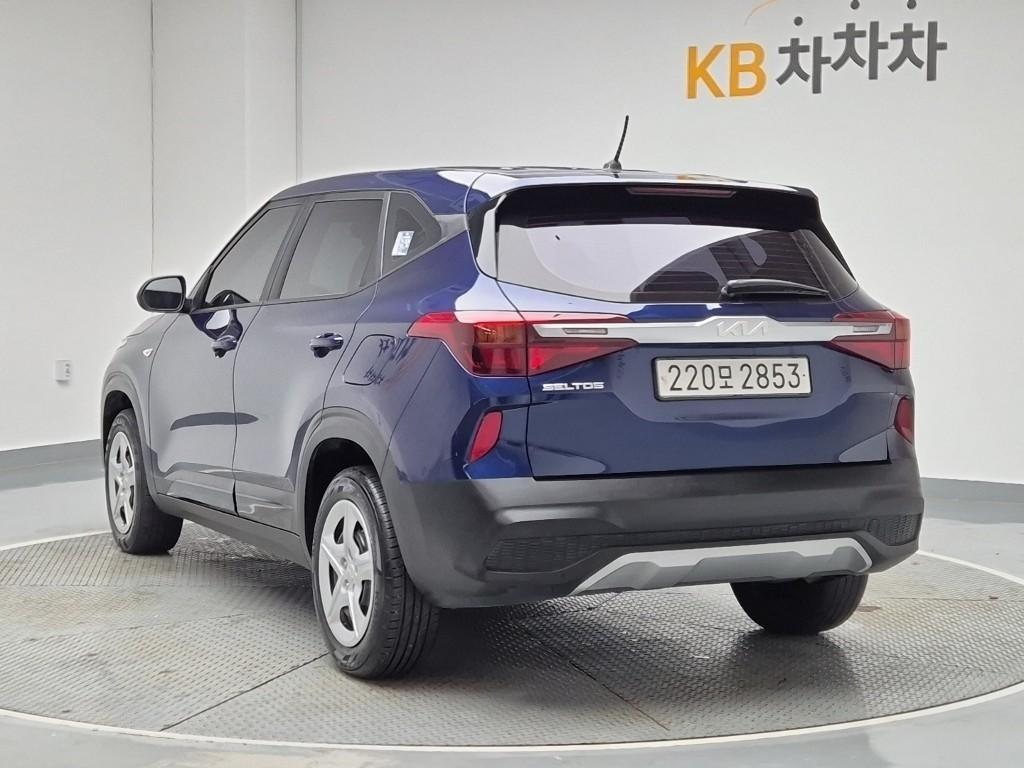 KIA Seltos - Vista 2