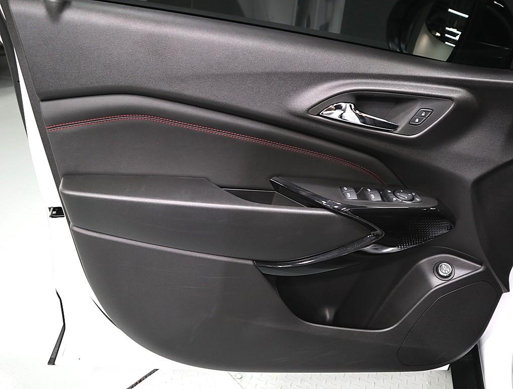 Chevrolet Trax - Vista 8