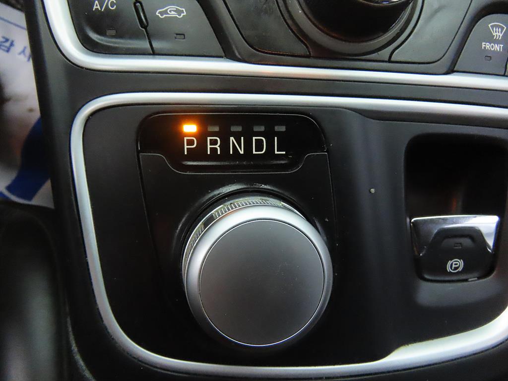 Chrysler 200 - Vista 11