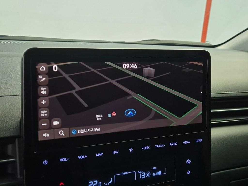 HYUNDAI Staria 2024 Negro - Importación desde Corea - HF Imports Iquique - Foto 13