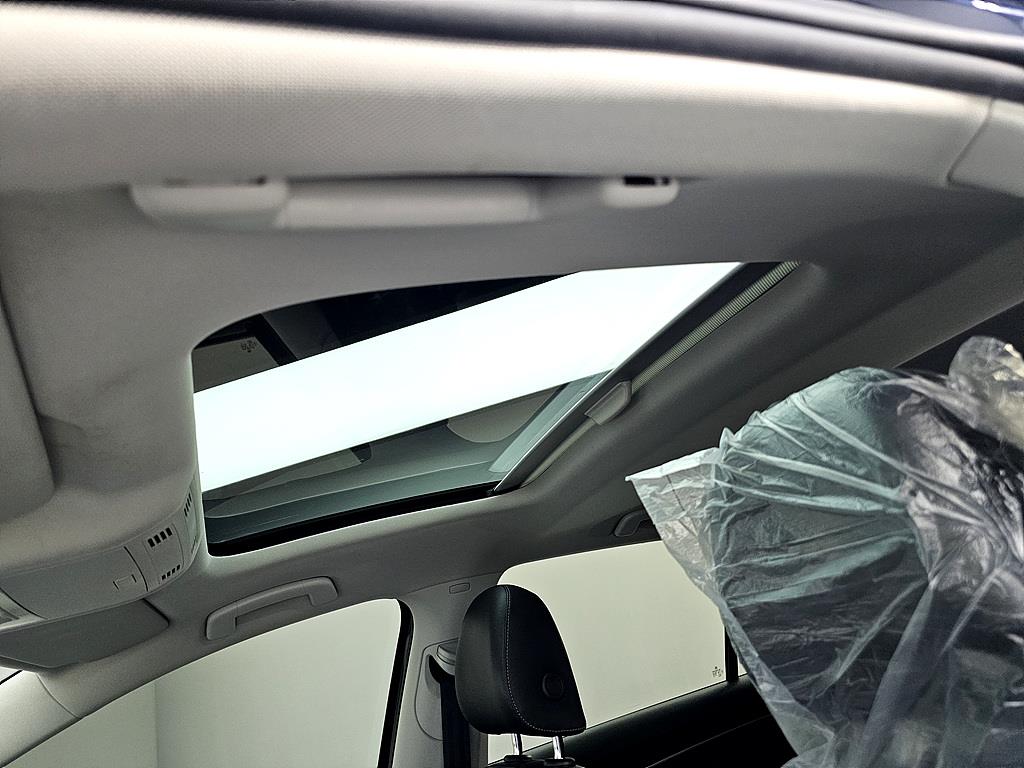 Volkswagen Golf - Vista 12