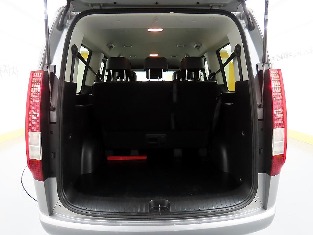 HYUNDAI Staria - Vista 12