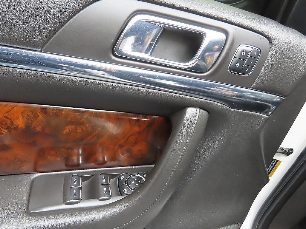 Lincoln MKS 2014 Blanco - Importación desde Corea - HF Imports Iquique - Foto 13