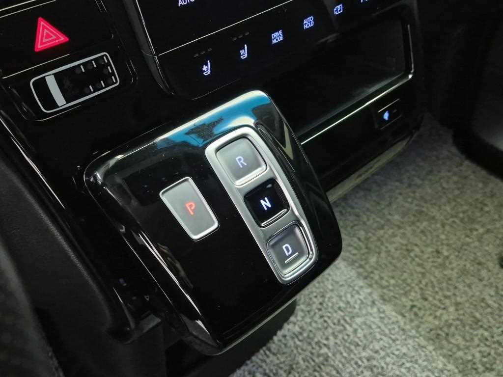 HYUNDAI Staria - Vista 8