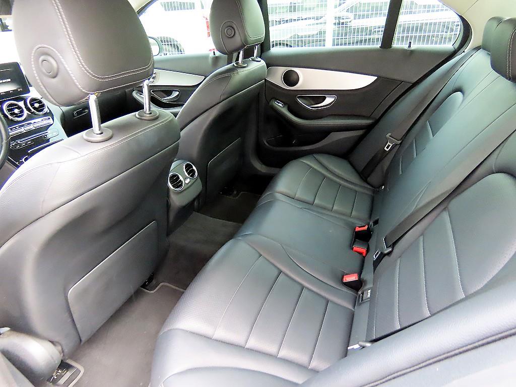 Mercedes Benz C Class - Vista 6