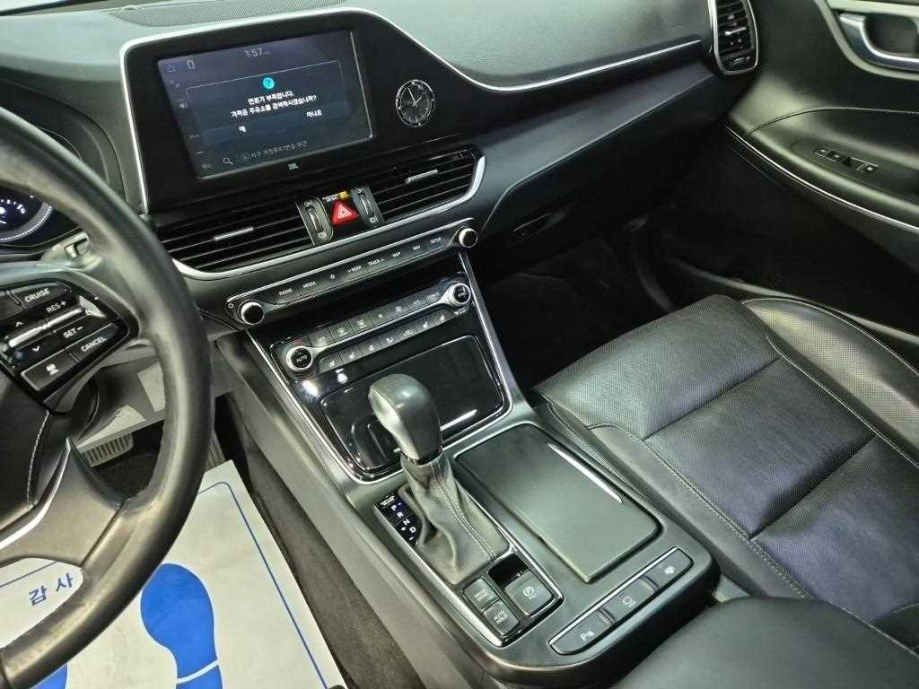 HYUNDAI Grandeur - Vista 10