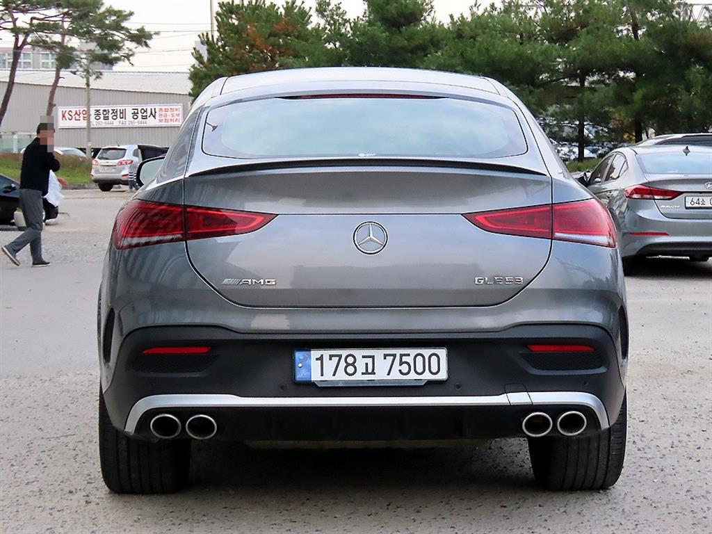 Mercedes Benz GLE Class - Vista 4