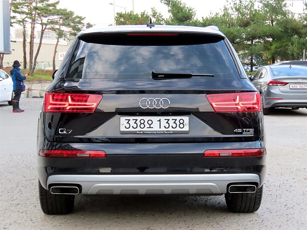 Audi Q7 - Vista 4
