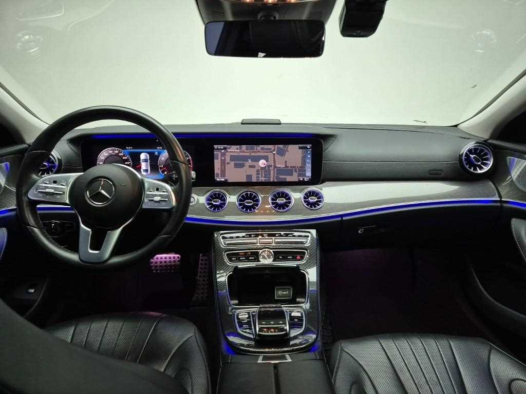 Mercedes Benz CLS Class - Vista 7