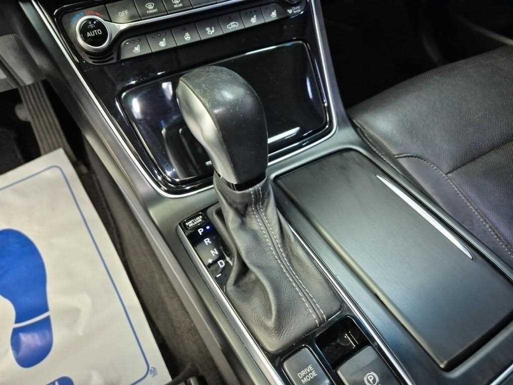 HYUNDAI Grandeur - Vista 8