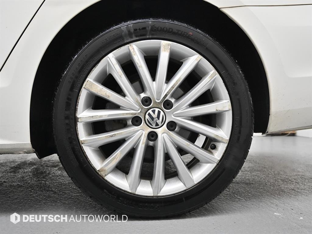 Volkswagen Jetta - Vista 5