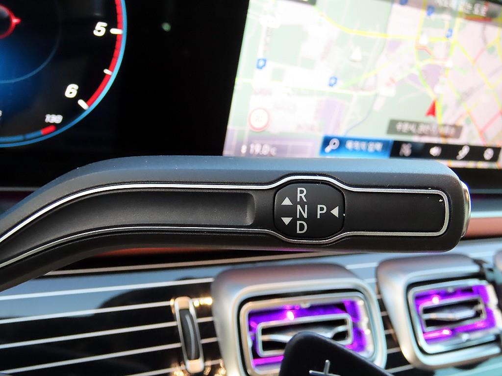 Mercedes Benz GLS Class - Vista 11