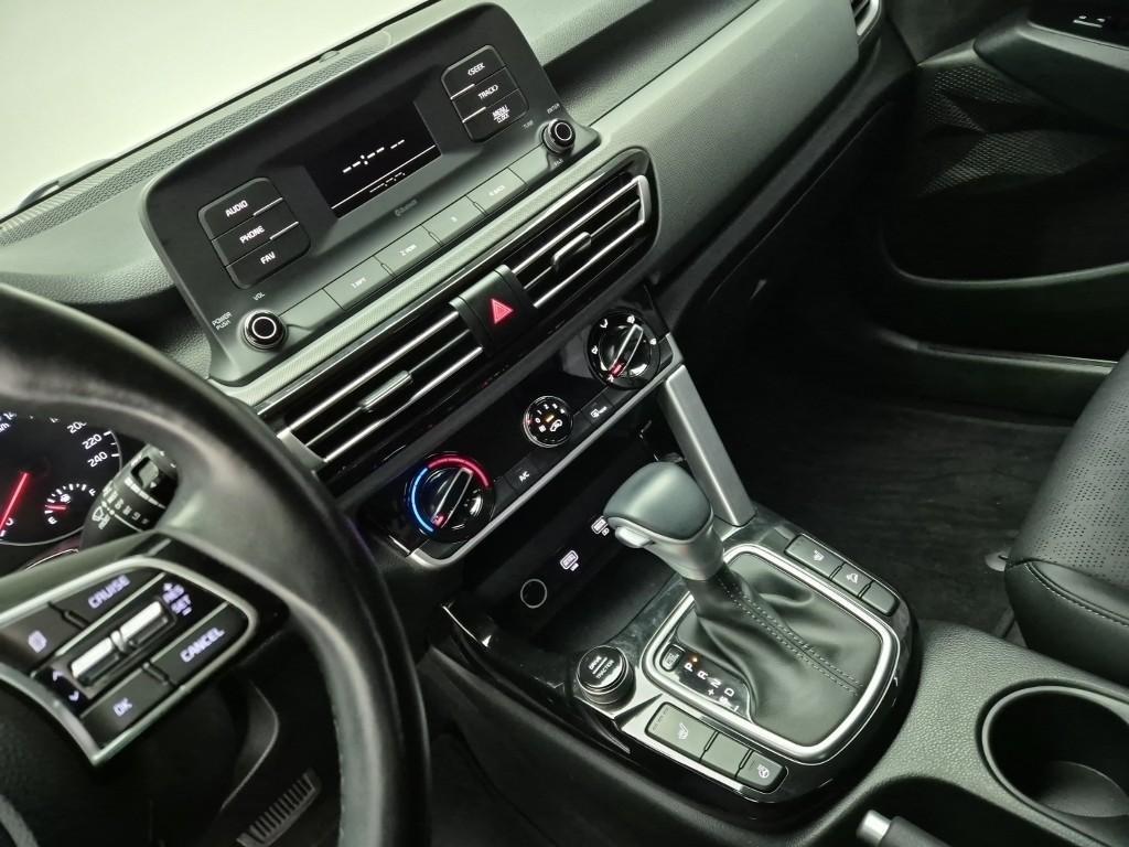 KIA Seltos - Vista 12