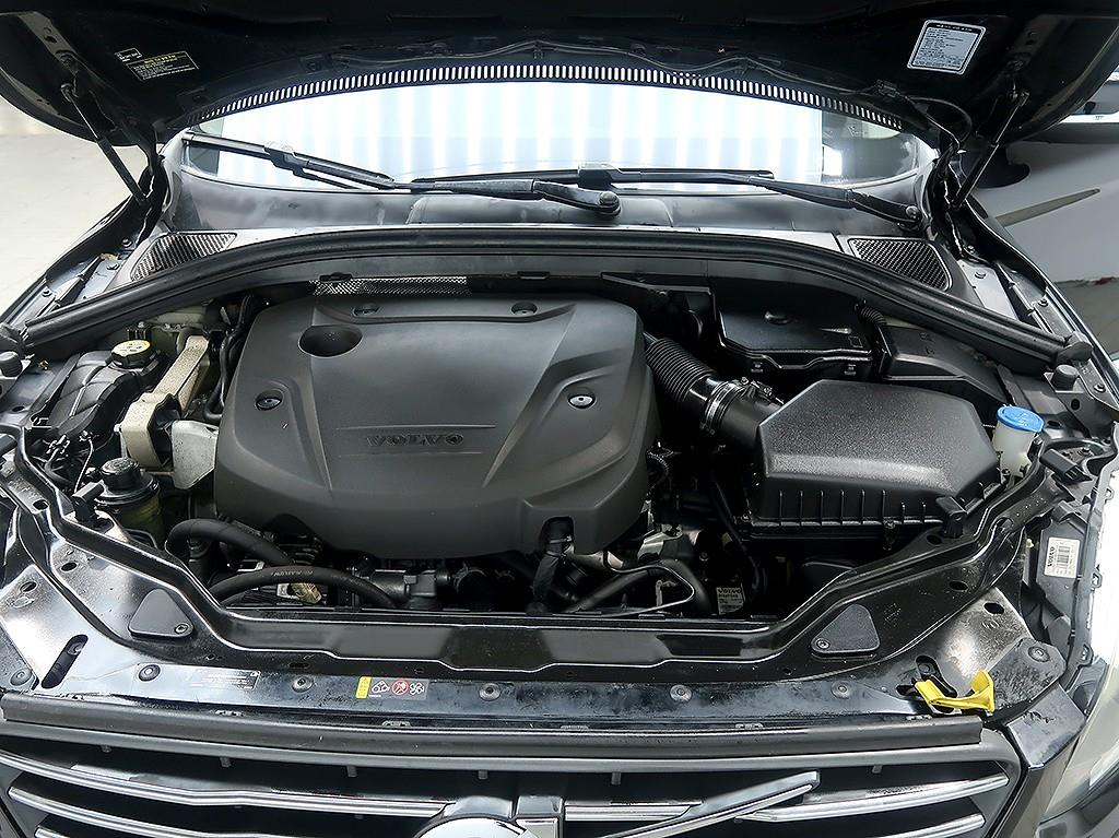 Volvo XC60 2017 Negro - Importación desde Corea - HF Imports Iquique - Foto 7