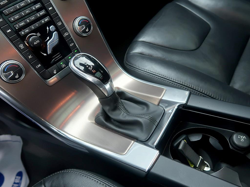 Volvo XC60 2017 Negro - Importación desde Corea - HF Imports Iquique - Foto 10