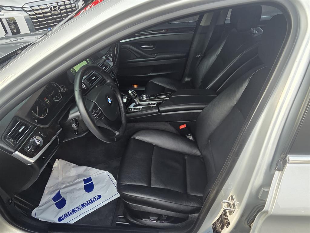 BMW 5 Series - Vista 8