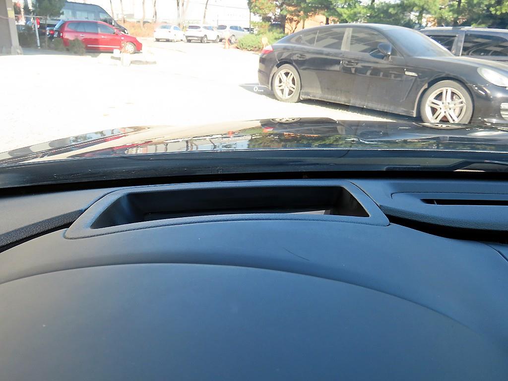 Genesis G80 - Vista 10