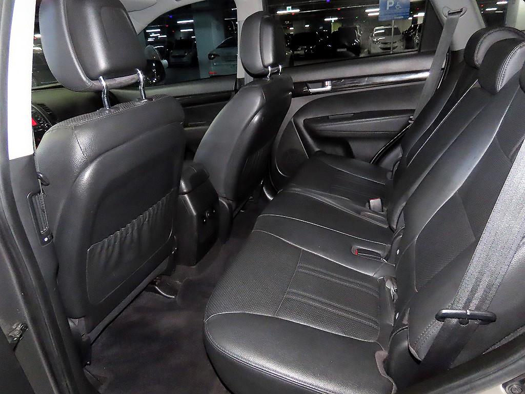 KIA Sorento - Vista 7