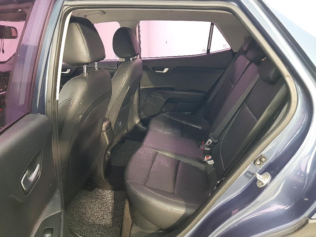 KIA Stonic - Vista 9