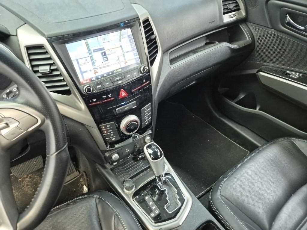 Ssangyong Tivoli - Vista 10