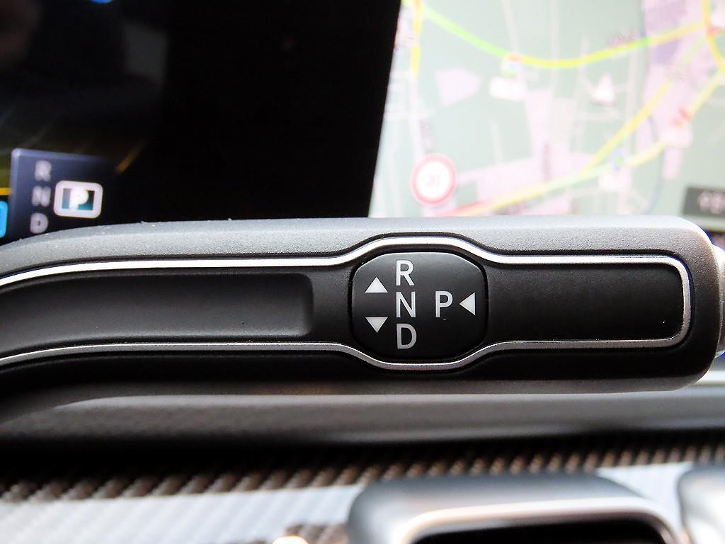 Mercedes Benz GLE Class - Vista 11