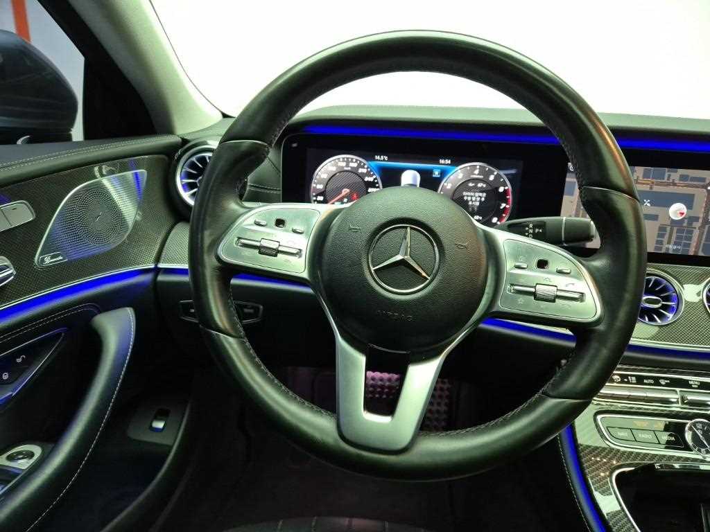 Mercedes Benz CLS Class - Vista 9