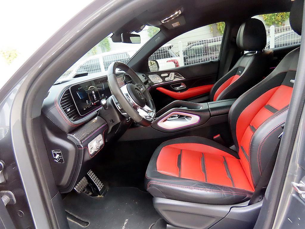 Mercedes Benz GLE Class - Vista 5