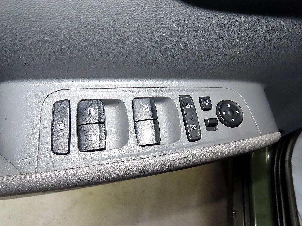 HYUNDAI Casper - Vista 12