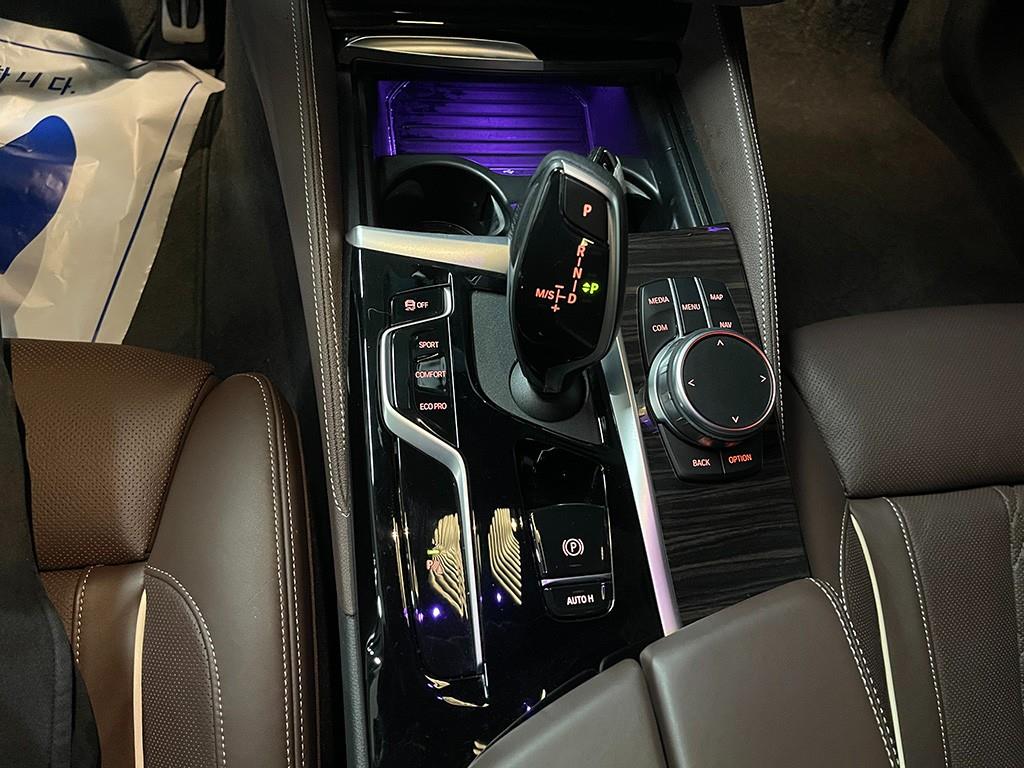 BMW 5 Series - Vista 11