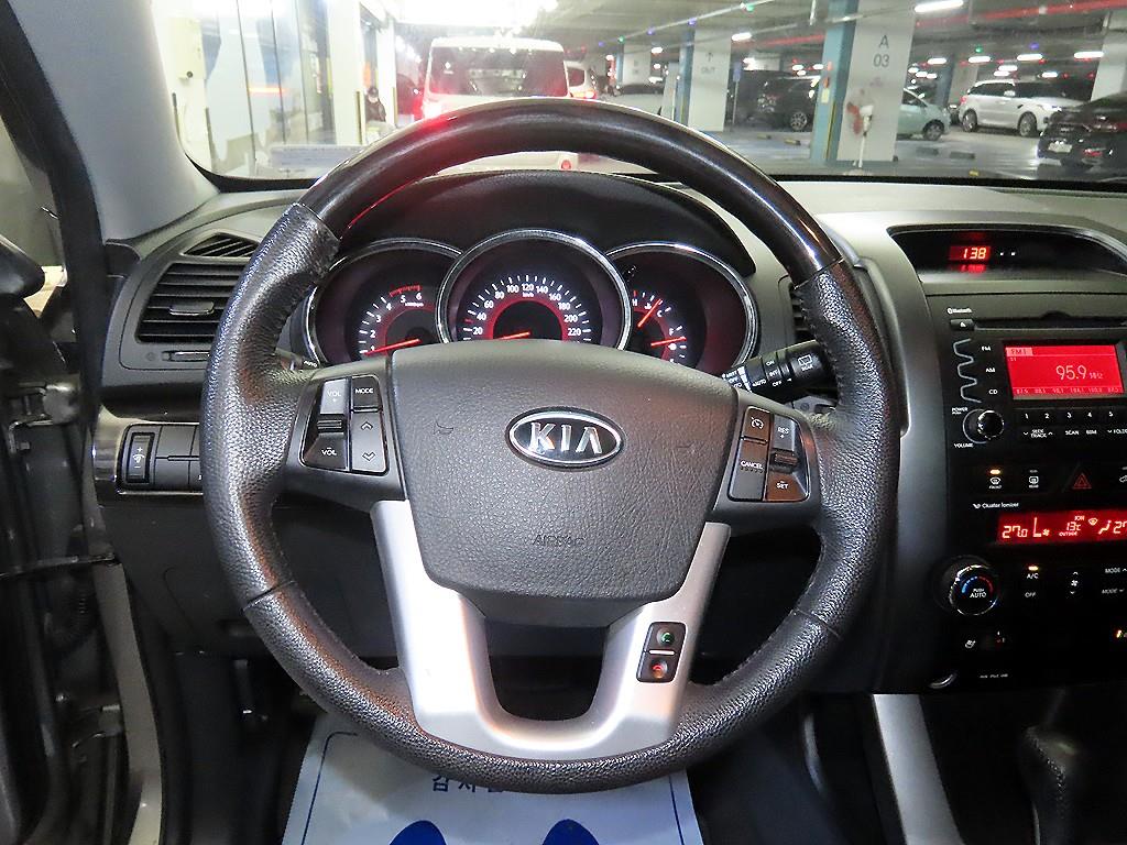 KIA Sorento - Vista 8