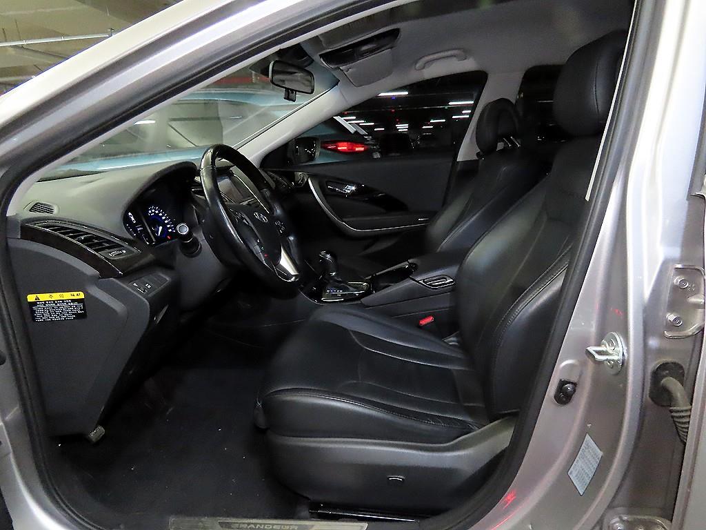 HYUNDAI Grandeur - Vista 6